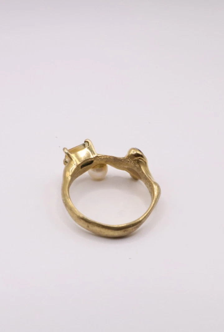 Faris Menage Ring