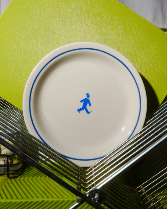 Posture Cake Plate