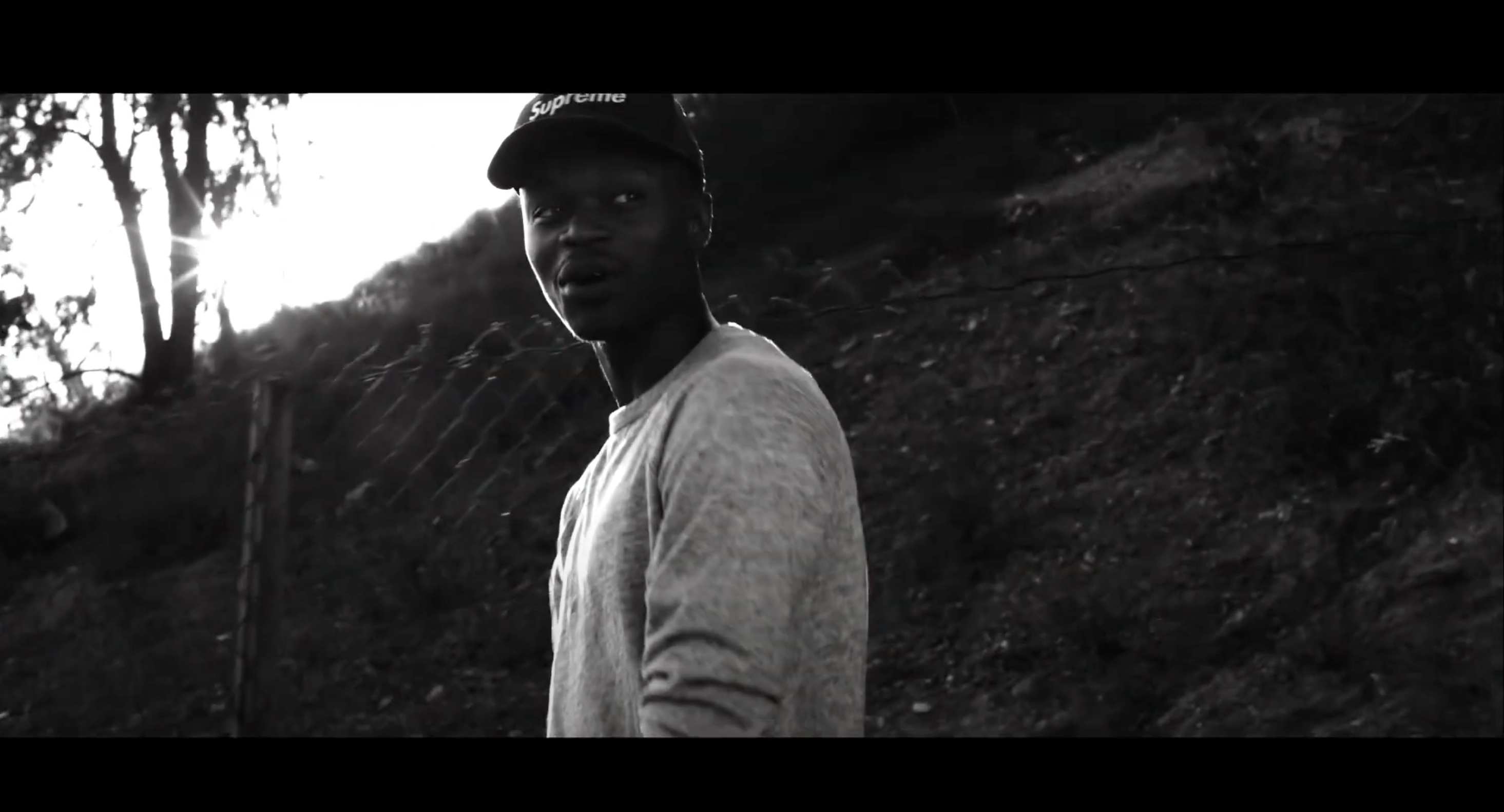 Load video: Theo Martins - Balloons