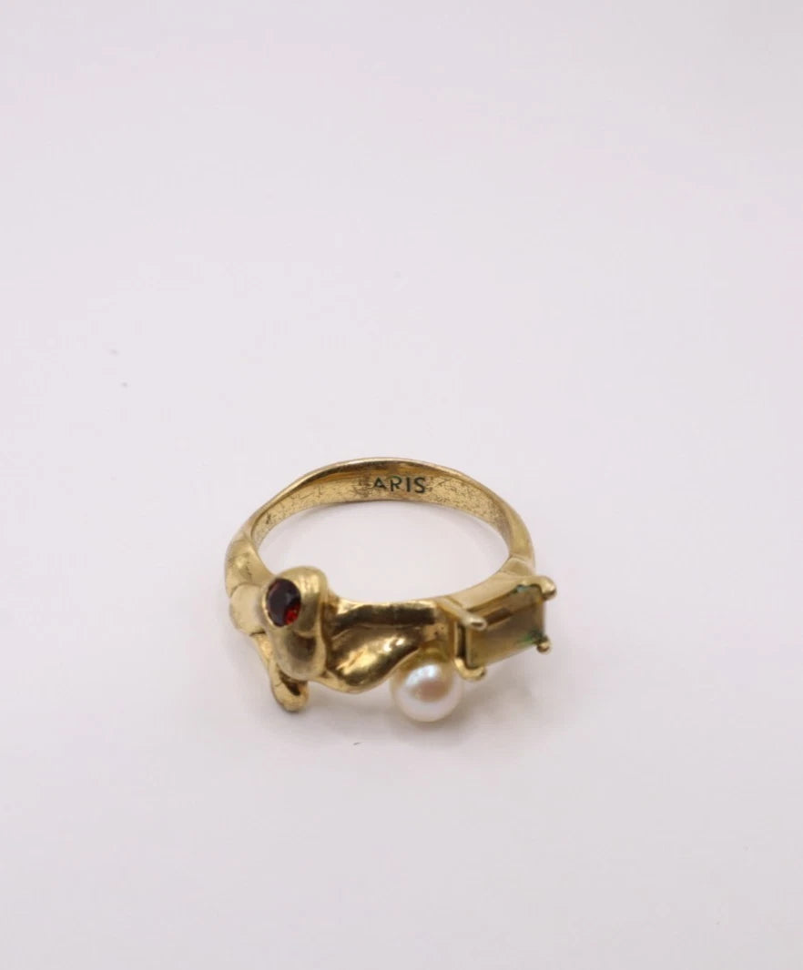 Faris Menage Ring